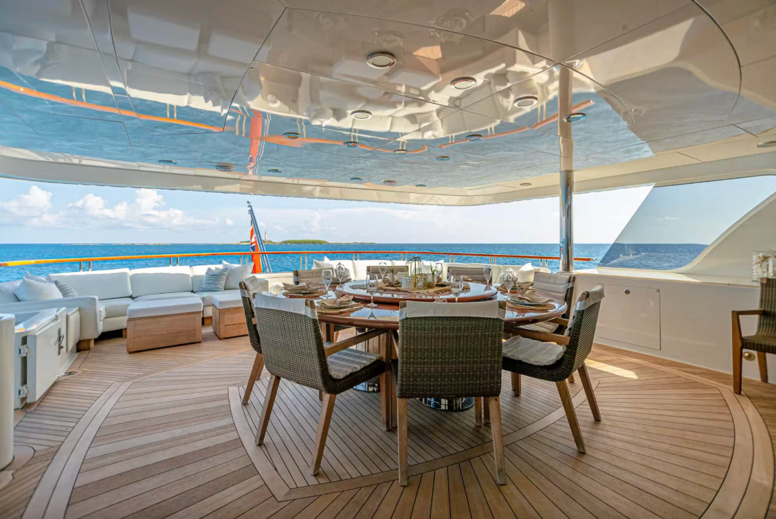 M/Y MIRABELLA